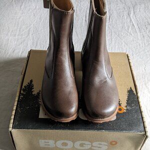 NEW Bogs Waterproof Leather Brown Boots (Size 37 / 6.5)